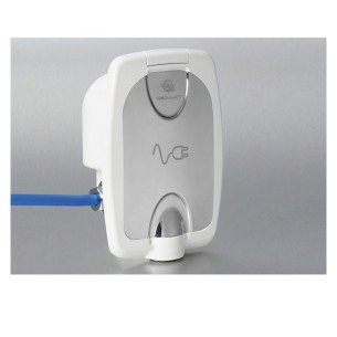 REvolve drehbarer Einbaustecker