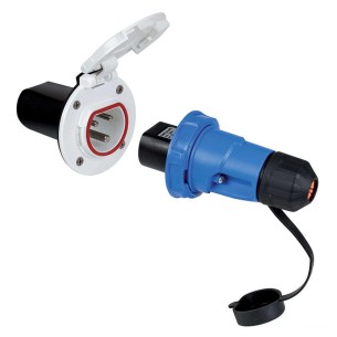 Cruiser 16A socket and plug