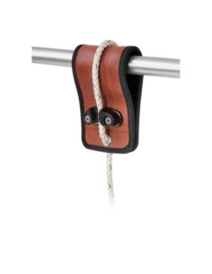 Attacco pelle parabordi su corrimano